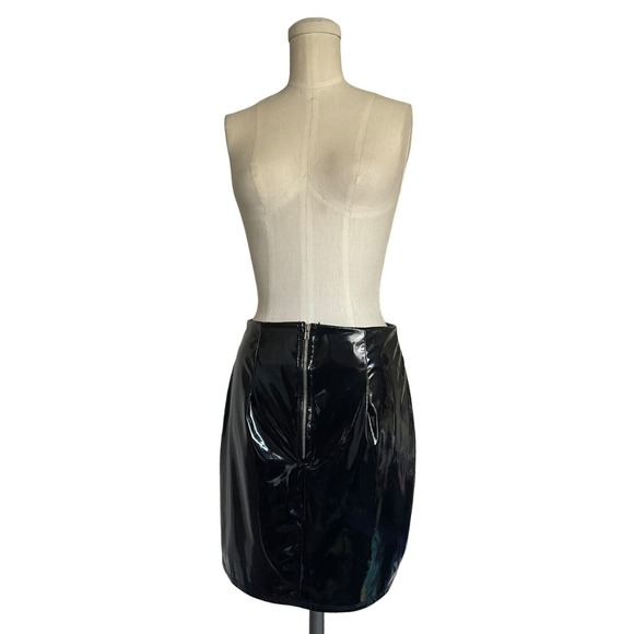 Fashion Nova Black Liquid Latex Look Vinyl Mini Skirt Goth Industrial Zipper S - Picture 4 of 11
